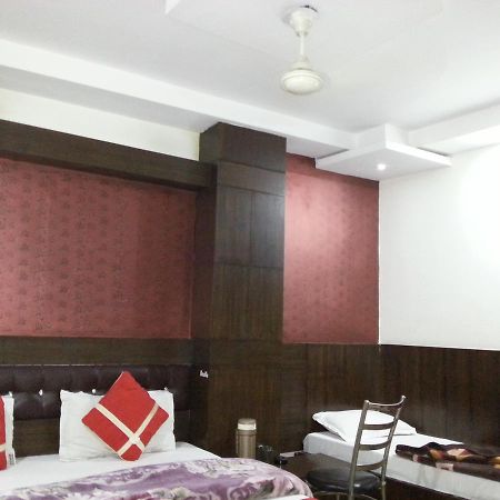 Hotel Shivam International - A Well Hygiene Property All Staff Vaccinated " Nova Deli Exterior foto