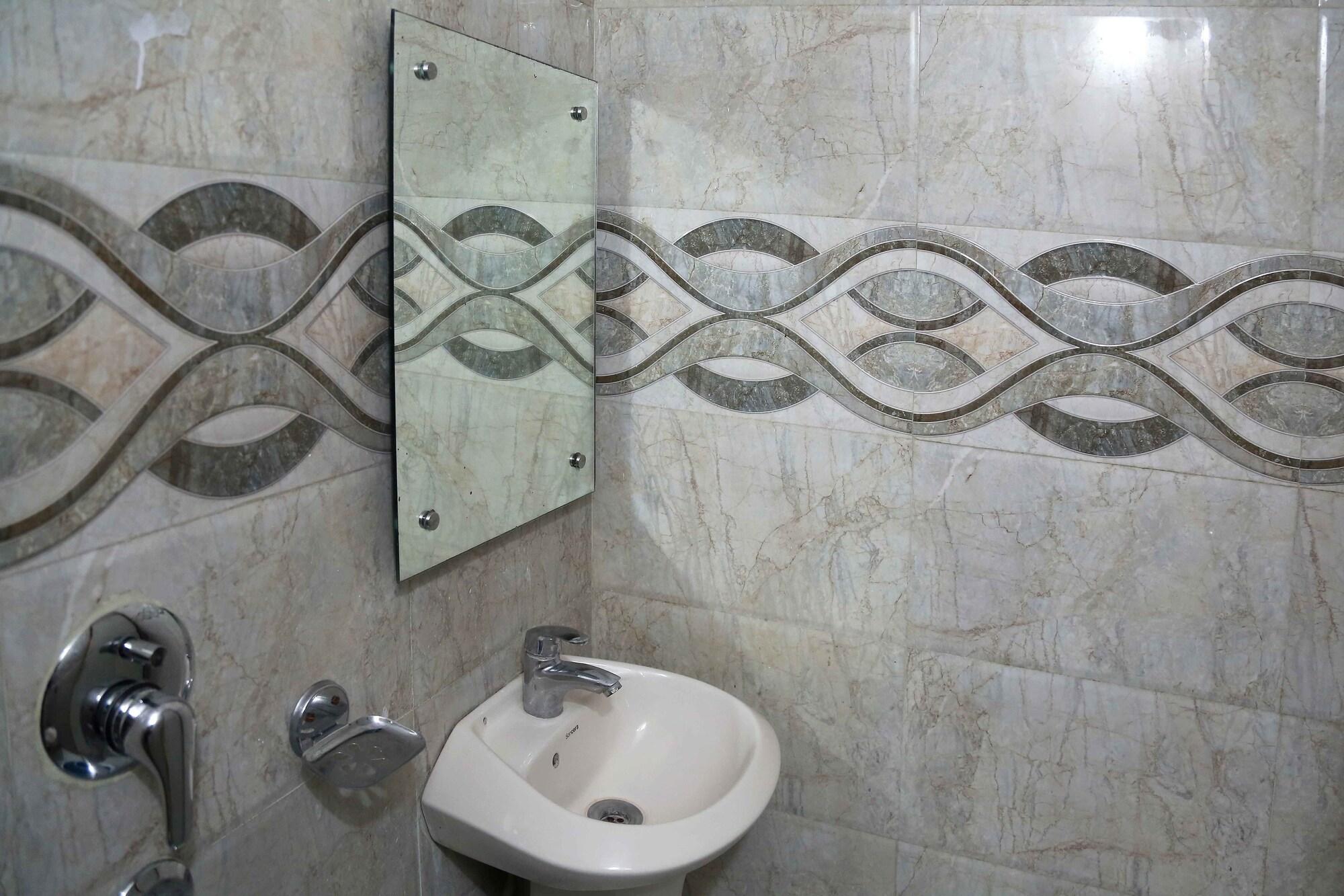 Hotel Shivam International - A Well Hygiene Property All Staff Vaccinated " Nova Deli Exterior foto