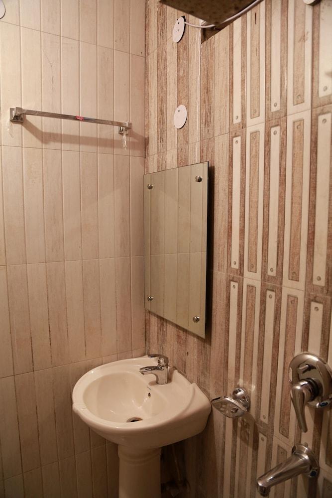 Hotel Shivam International - A Well Hygiene Property All Staff Vaccinated " Nova Deli Exterior foto