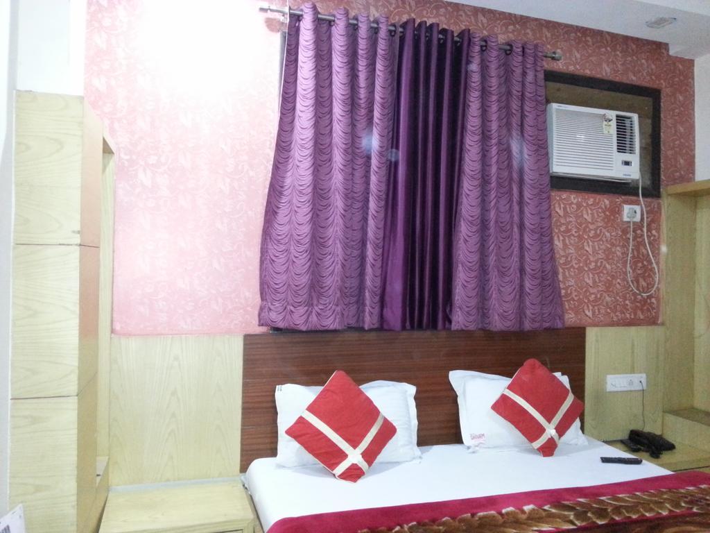 Hotel Shivam International - A Well Hygiene Property All Staff Vaccinated " Nova Deli Exterior foto