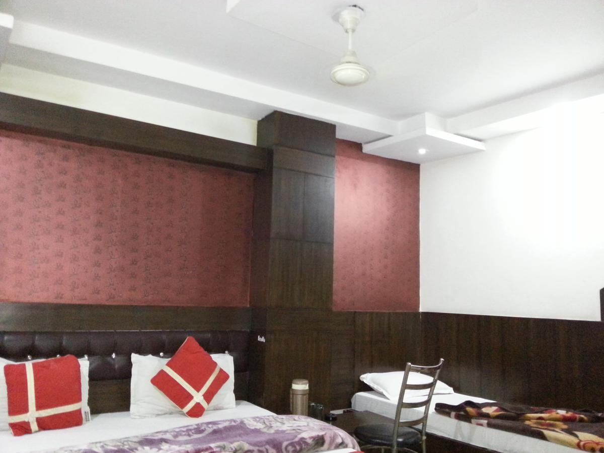 Hotel Shivam International - A Well Hygiene Property All Staff Vaccinated " Nova Deli Exterior foto